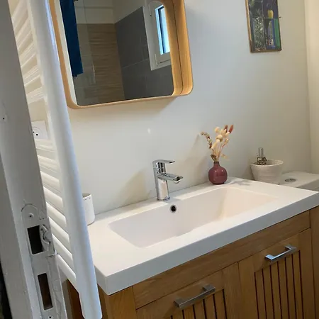 Maison Cosy, Wifi Terrasse, Proche Plage, Gare, Centre بيت للعطل